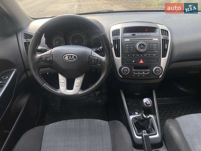 Універсал Kia Ceed 2011 в Києві