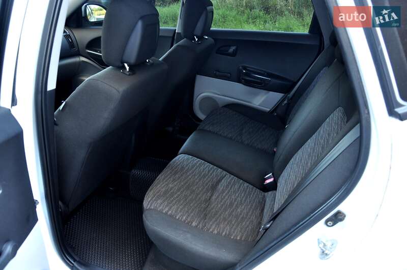 Универсал Kia Ceed 2009 в Львове