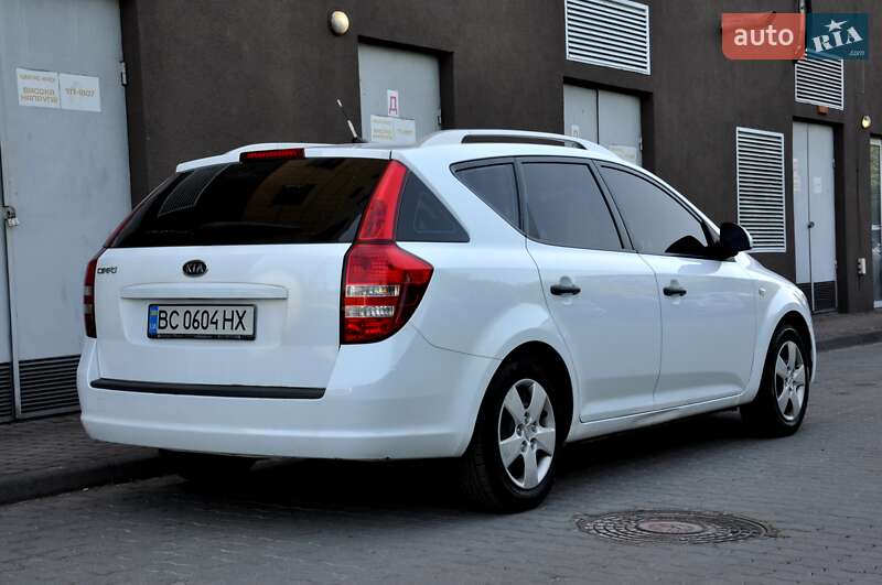 Универсал Kia Ceed 2009 в Львове