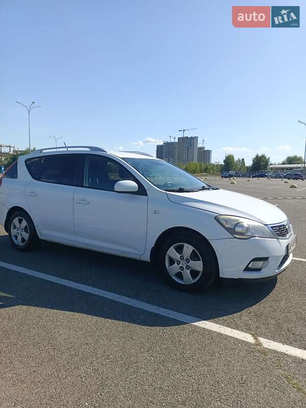 Універсал Kia Ceed 2011 в Києві фото 9 Універсал Kia Ceed 2011 в Києві