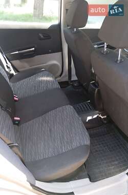 Хэтчбек Kia Ceed 2007 в 