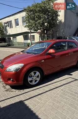 Хэтчбек Kia Ceed 2008 в Одессе