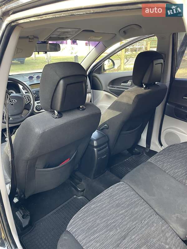 Хэтчбек Kia Ceed 2007 в Киеве