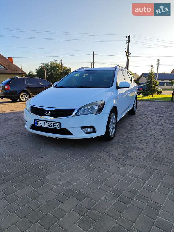 Kia Ceed 2011