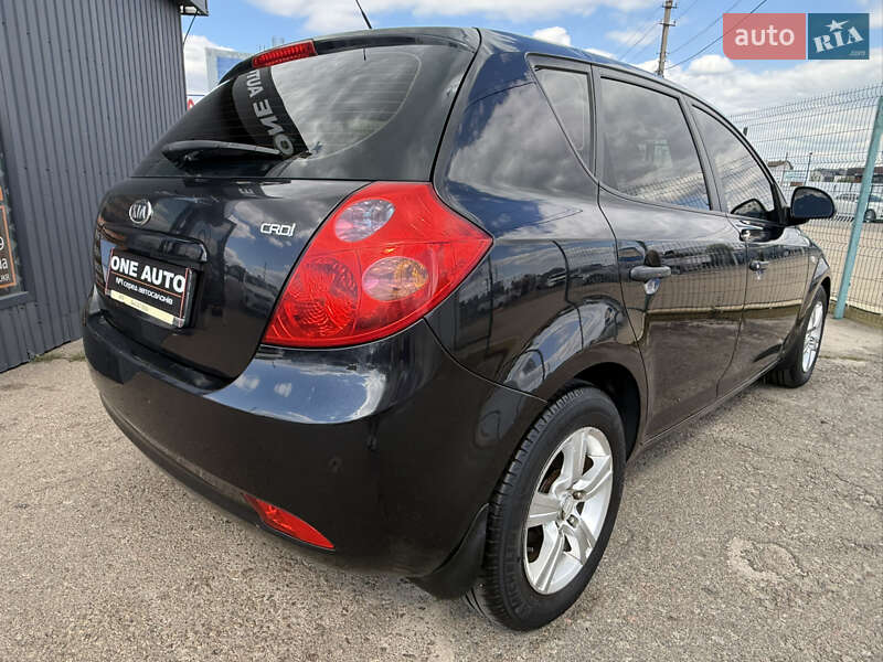 Хэтчбек Kia Ceed 2007 в Киеве