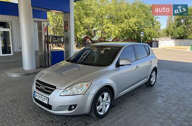 Хетчбек Kia Ceed 2007 в Миколаєві