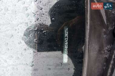 Хэтчбек Kia Ceed 2011 в 