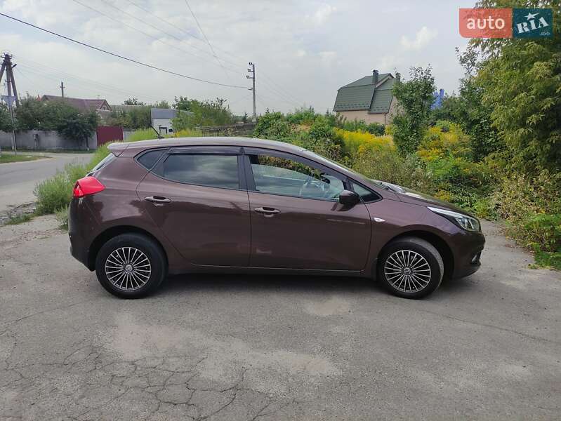 Хэтчбек Kia Ceed 2013 в Киеве
