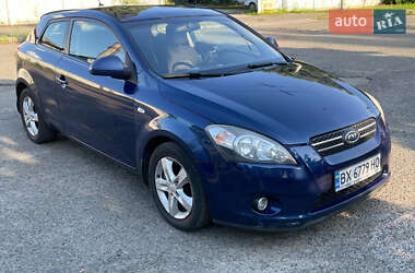 Хэтчбек Kia Ceed 2008 в Ярмолинцах