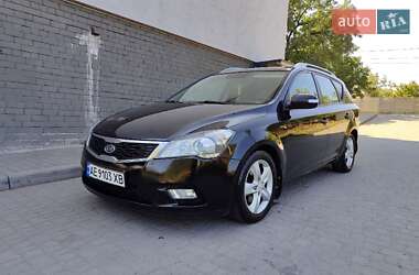 Універсал Kia Ceed 2010 в Дніпрі