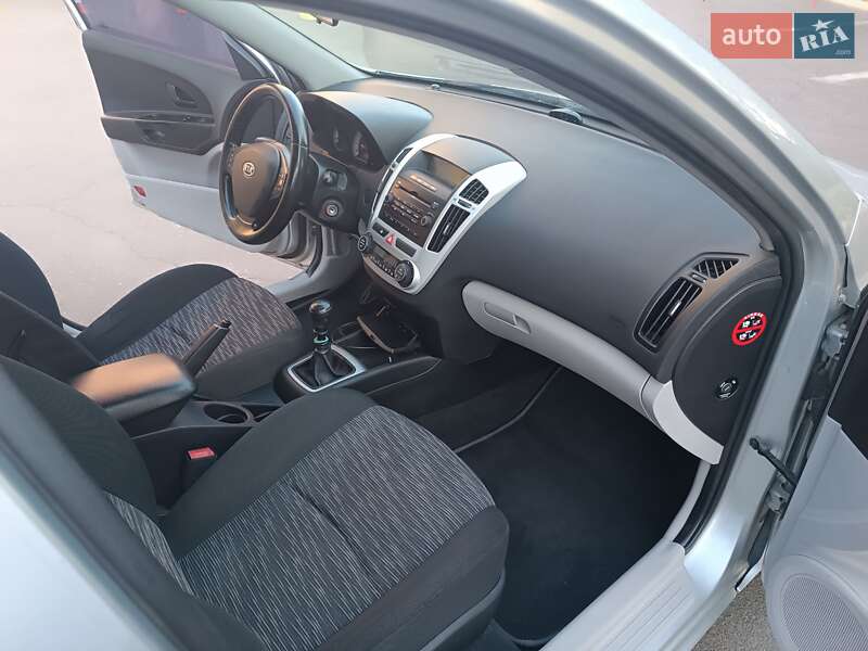 Хэтчбек Kia Ceed 2007 в Одессе