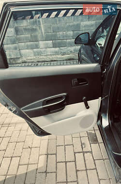 Хэтчбек Kia Ceed 2009 в Львове
