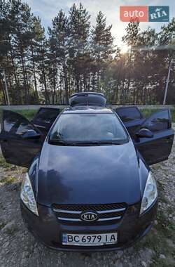 Хэтчбек Kia Ceed 2007 в Новояворовске