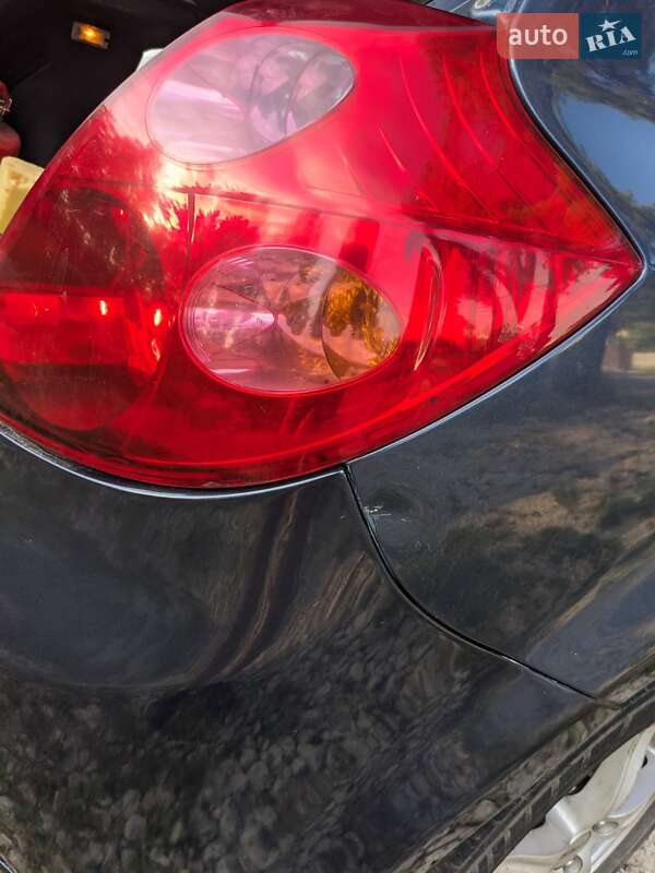 Хэтчбек Kia Ceed 2007 в Новояворовске