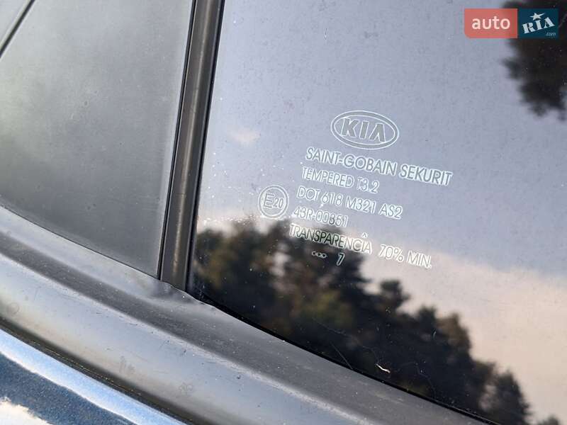 Хэтчбек Kia Ceed 2007 в Новояворовске