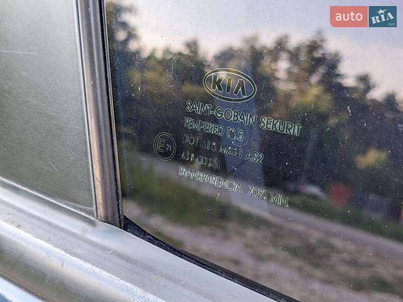 Хэтчбек Kia Ceed 2007 в Новояворовске