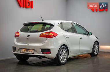 Хэтчбек Kia Ceed 2017 в 