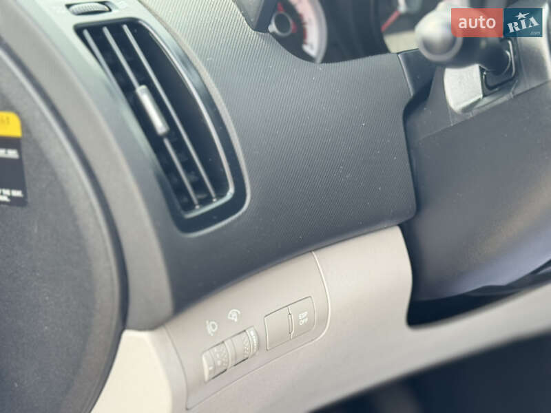 Универсал Kia Ceed 2008 в Запорожье