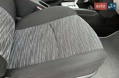 Хэтчбек Kia Ceed 2008 в 