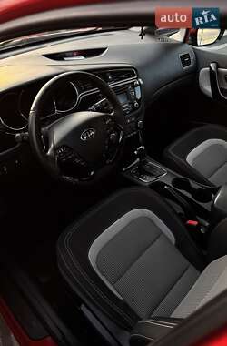 Хэтчбек Kia Ceed 2017 в 