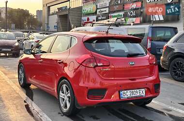 Хэтчбек Kia Ceed 2017 в 