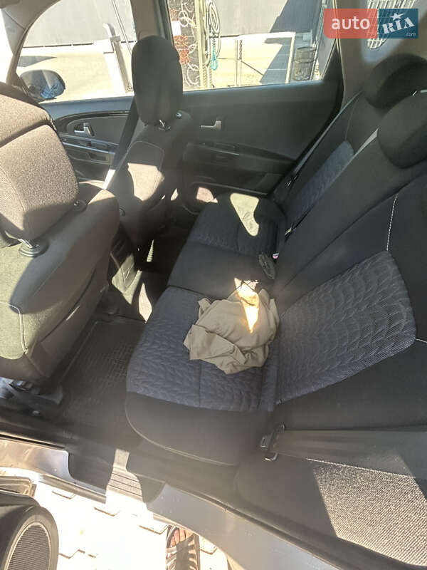 Хэтчбек Kia Ceed 2010 в Чернигове фото 11 Хэтчбек Kia Ceed 2010 в Чернигове