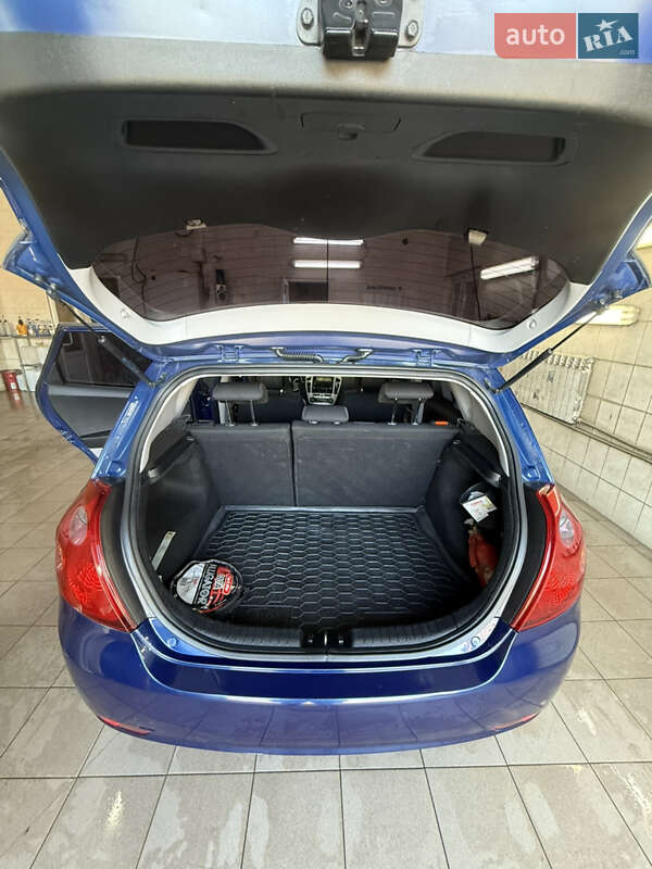 Хетчбек Kia Ceed 2008 в Харкові