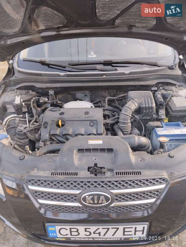 Хэтчбек Kia Ceed 2007 в Сновске