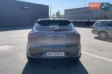 Хэтчбек Kia Ceed 2010 в 
