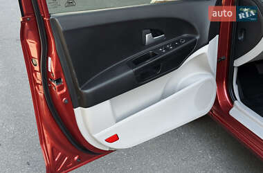 Хэтчбек Kia Ceed 2008 в 