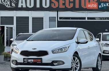 Хэтчбек Kia Ceed 2012 в Харькове