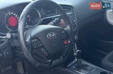Хетчбек Kia Ceed 2012 в Харкові