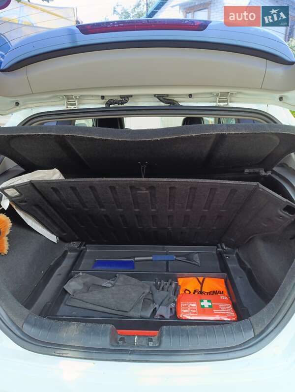 Хэтчбек Kia Ceed 2008 в Днепре