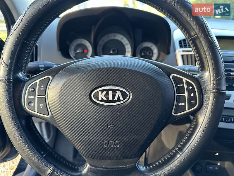 Хэтчбек Kia Ceed 2008 в Киеве