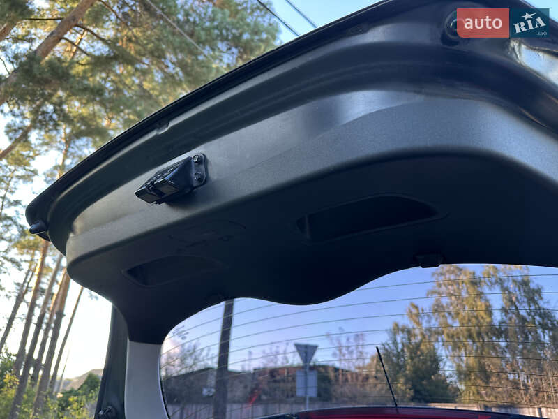Хэтчбек Kia Ceed 2008 в Киеве