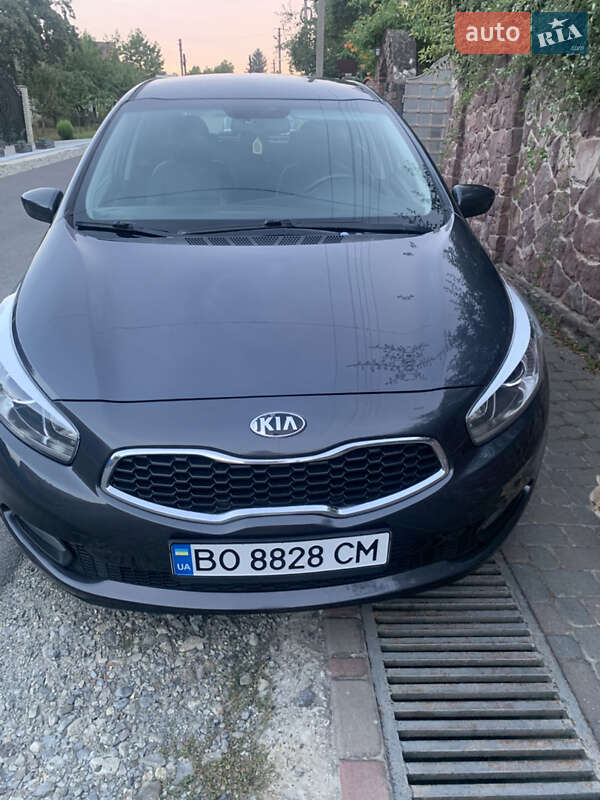 Хэтчбек Kia Ceed 2013 в Бучаче фото Хэтчбек Kia Ceed 2013 в Бучаче