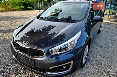 Хэтчбек Kia Ceed 2017 в 