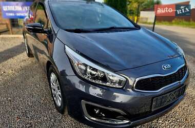 Хэтчбек Kia Ceed 2017 в 