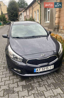 Хэтчбек Kia Ceed 2013 в Ивано-Франковске