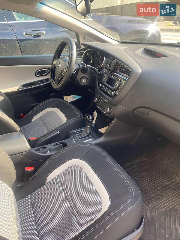 Хэтчбек Kia Ceed 2013 в Ивано-Франковске