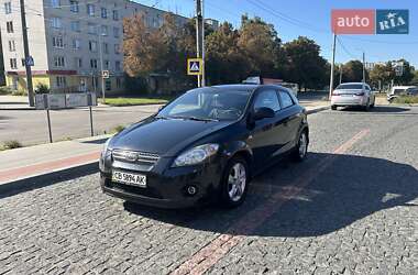 Хэтчбек Kia Ceed 2008 в 