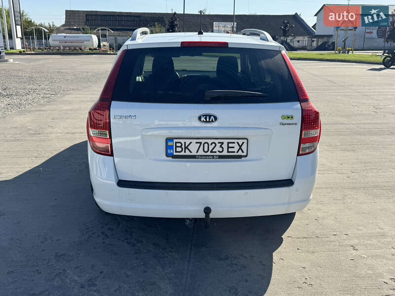 Универсал Kia Ceed 2009 в Владимирце