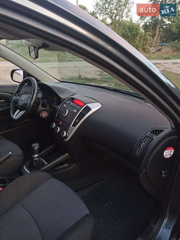 Универсал Kia Ceed 2011 в Вознесенске фото 3 Универсал Kia Ceed 2011 в Вознесенске