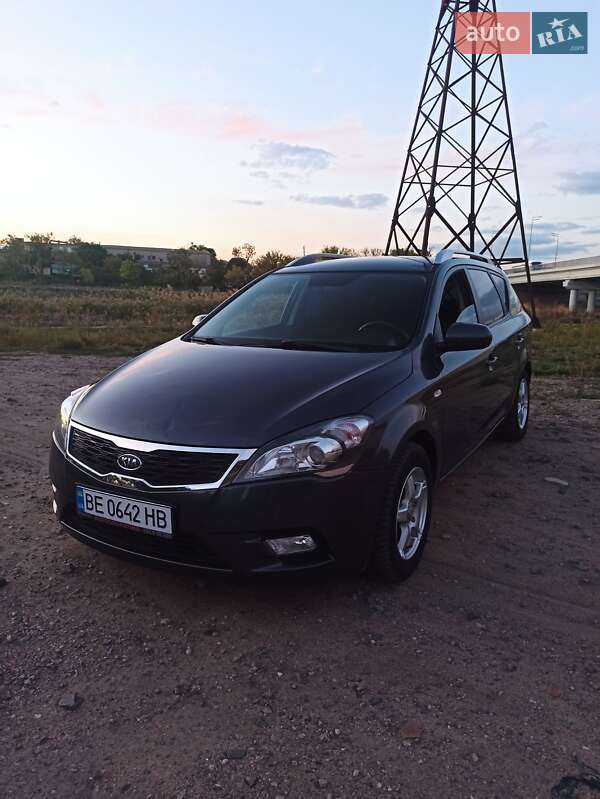 Универсал Kia Ceed 2011 в Вознесенске фото 11 Универсал Kia Ceed 2011 в Вознесенске