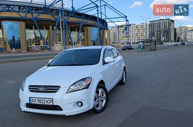 Хэтчбек Kia Ceed 2008 в Харькове