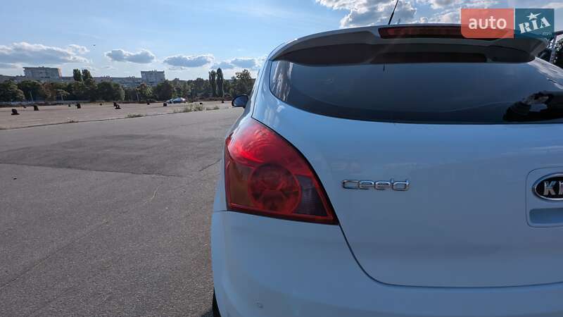 Хэтчбек Kia Ceed 2008 в Харькове фото 17 Хэтчбек Kia Ceed 2008 в Харькове