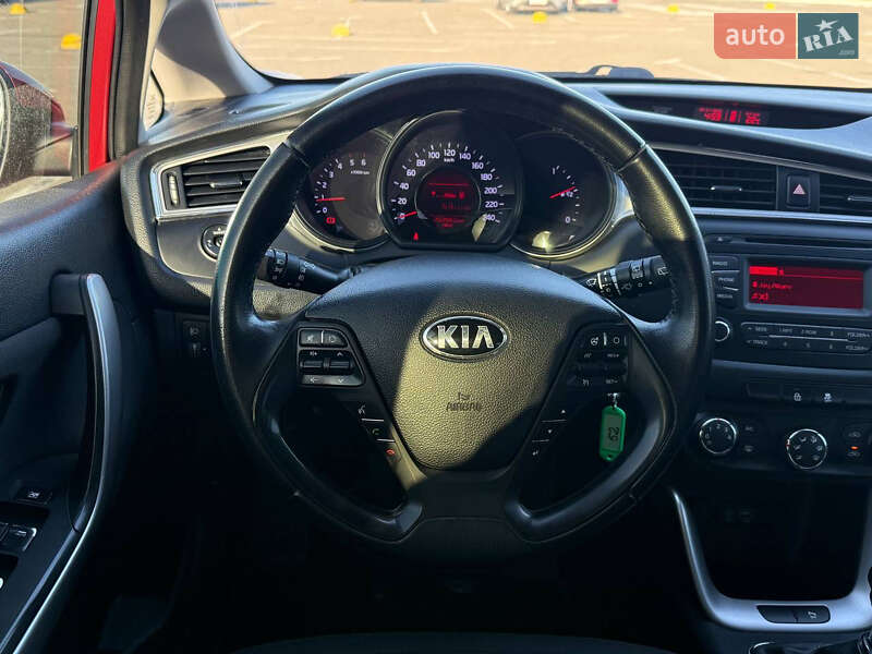 Универсал Kia Ceed 2017 в Киеве фото 8 Универсал Kia Ceed 2017 в Киеве