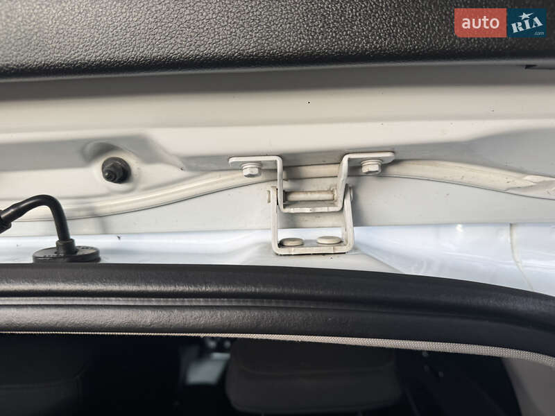 Хэтчбек Kia Ceed 2012 в Лубнах