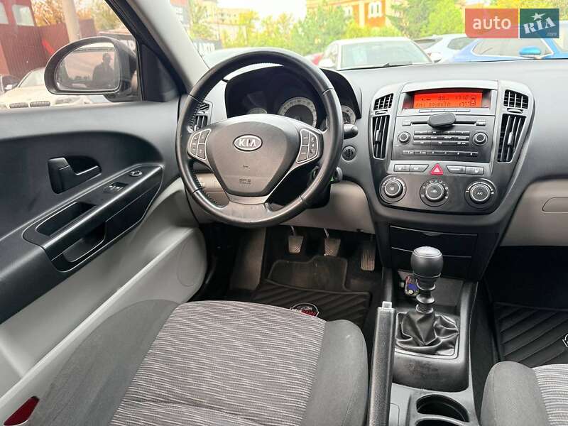 Хетчбек Kia Ceed 2009 в Харкові фото 18 Хетчбек Kia Ceed 2009 в Харкові