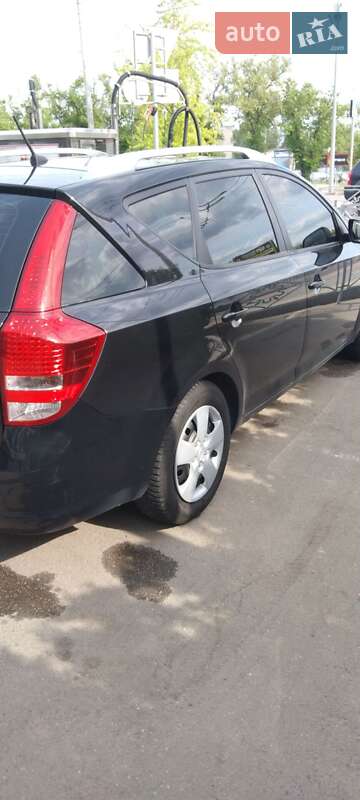 Универсал Kia Ceed 2009 в Кропивницком